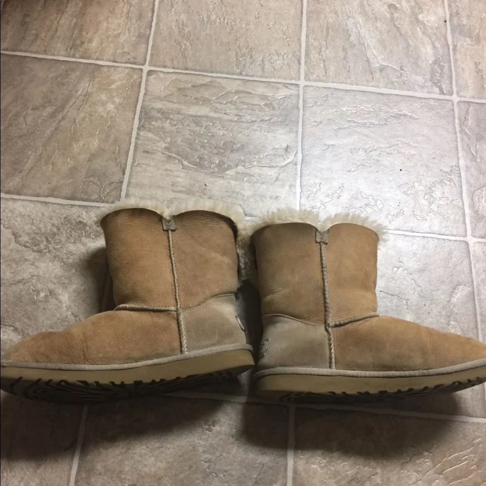 Ugg Bailey Button - image 7